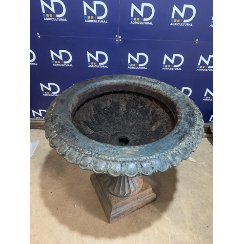 25 - LARGE CAST GARDEN URN