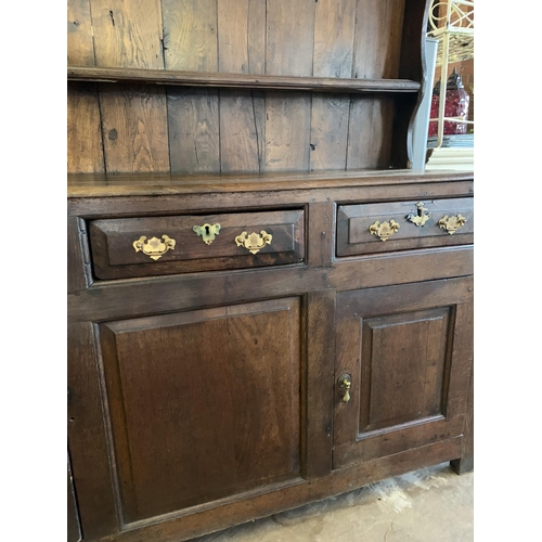 57 - DRESSER