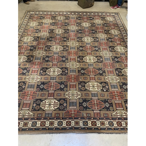 594 - WILTON 100\% WOOL RUG