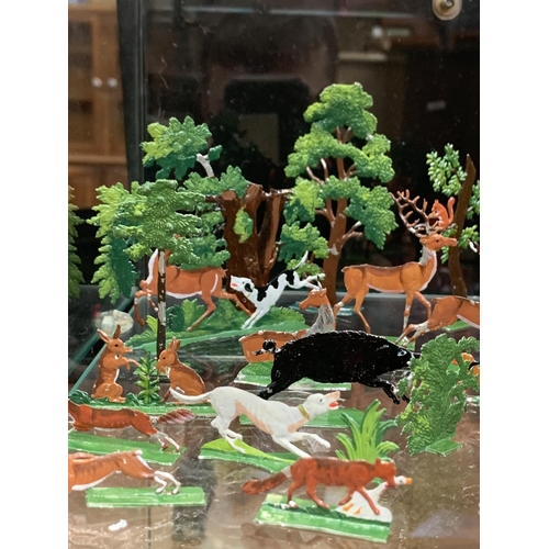 66 - TIN PAINTED HUNTING FIGURES