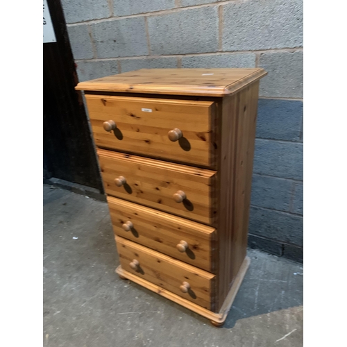 849 - CHEST OF DRAWERS