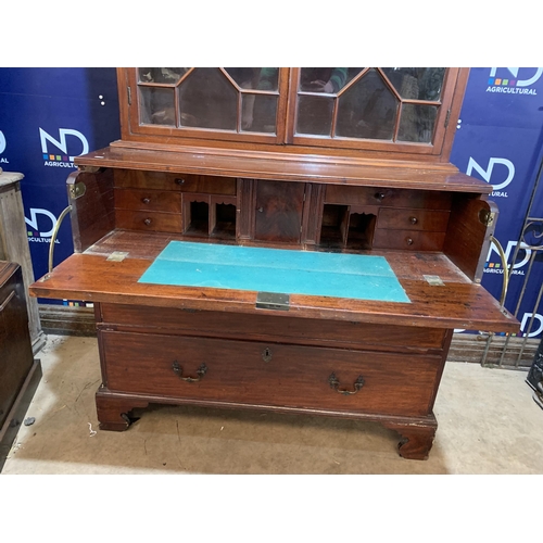 137 - VICTORIAN MAHOGANY SECRETAIRE