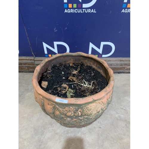 15 - TERRACOTTA PLANT POT