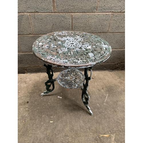 20 - CAST GARDEN TABLE