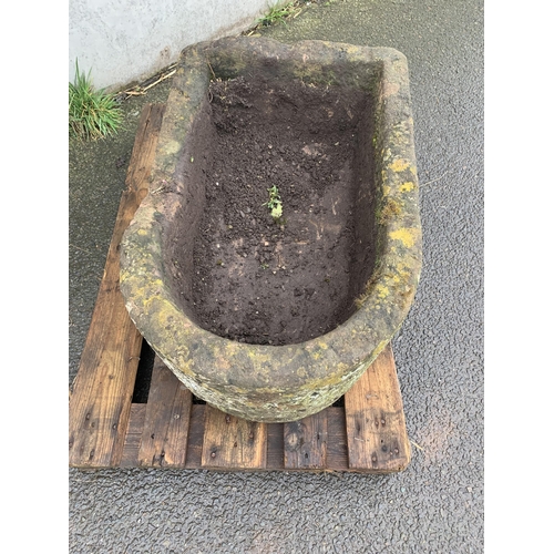 47 - 17TH CENTURY CARVED SANDSTONE TROUGH