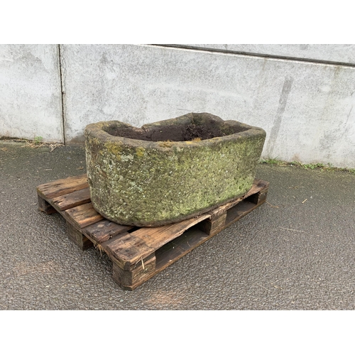 47 - 17TH CENTURY CARVED SANDSTONE TROUGH