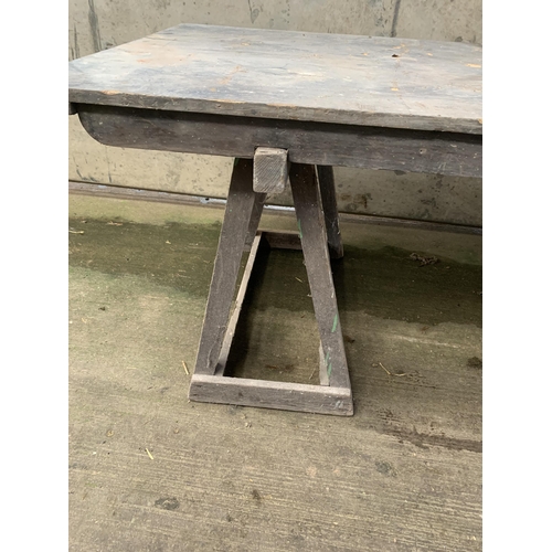 9 - PRIMITIVE TABLE