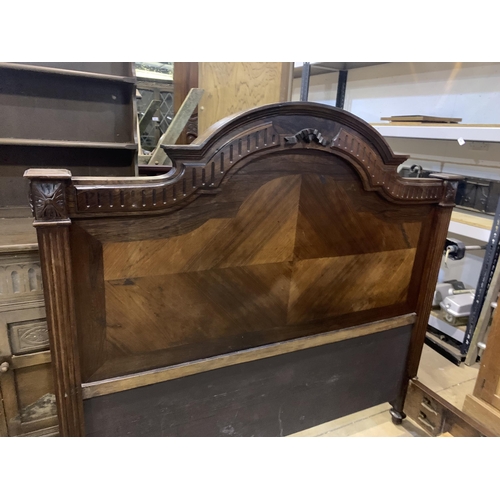 418 - VICTORIAN MAHOGANY DOUBLE BED