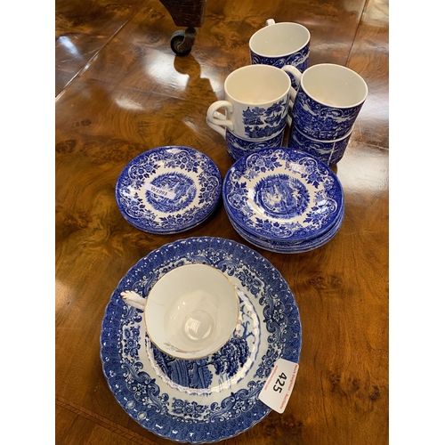 425 - BLUE & WHITE PORCELAIN