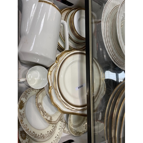 482 - QTY OF PORCELAIN (INC 4 BOXES)