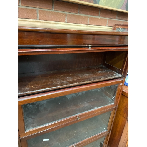 232 - GLOBE WERNICKE DISPLAY CABINET