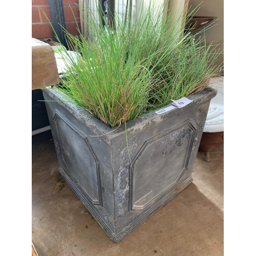 69 - GARDEN PLANTER