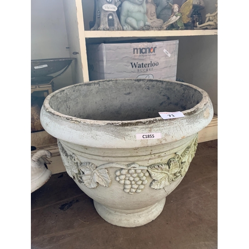 71 - GARDEN PLANT POT