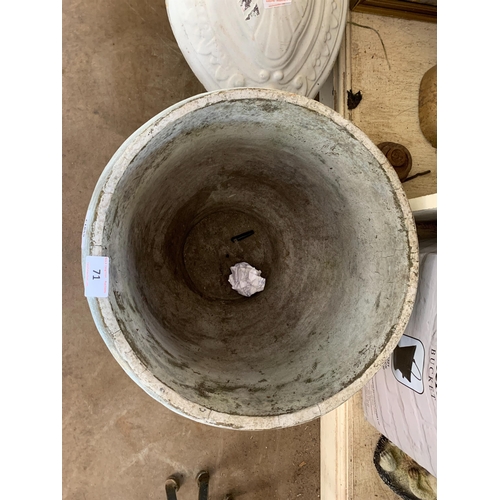 71 - GARDEN PLANT POT