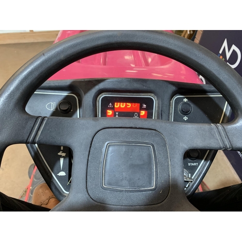 85 - COUNTAX RIDE ON MOWER
