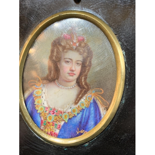 153 - VICTORIAN PORTRAIT MINIATURE