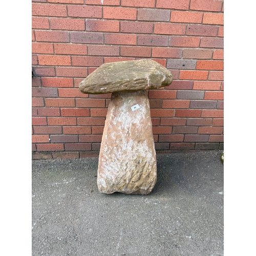 44 - LARGE 16TH CENTURY CARVED STADDLE STONE