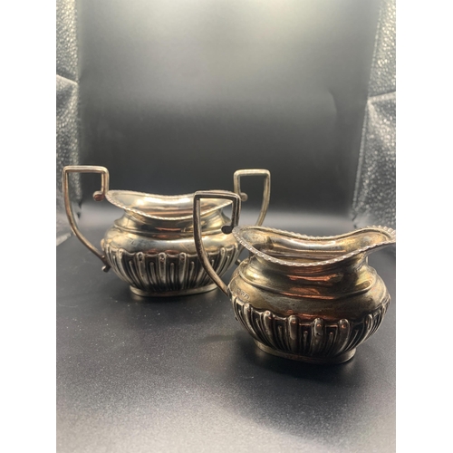 204 - SILVER JUG ETC 180G