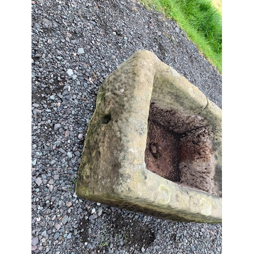 59 - 16TH CENTURY SANDSTONE TROUGH