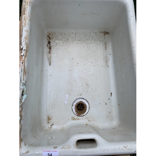 54 - BELFAST SINK