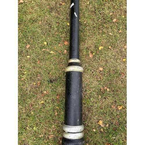 136 - CAST LAMP POST