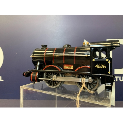 166 - HORNBY 4525 TRAIN