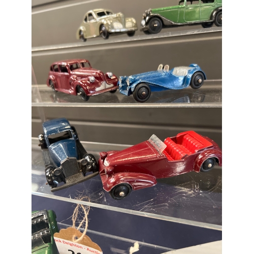 210 - VINTAGE MECCANO DINKY CARS