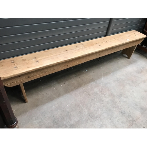 282 - PINE BENCH