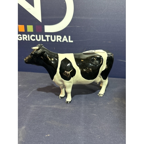 387 - BESWICK COW