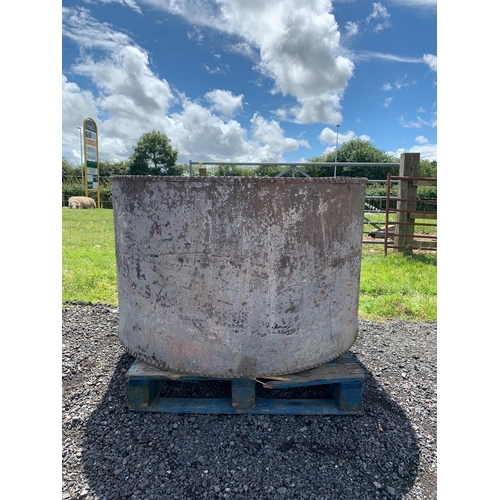 42 - LARGE HEAVY GALVANISED ROUND TROUGH