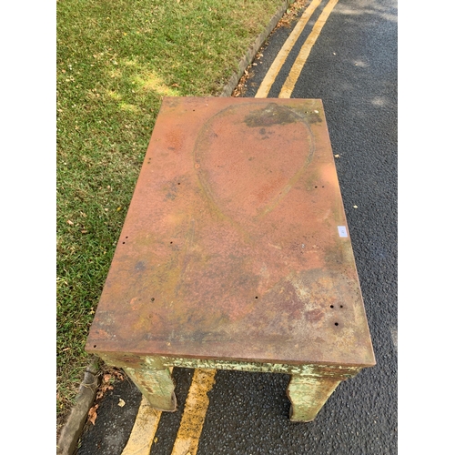 45 - HEAVY DUTY CAST TABLE