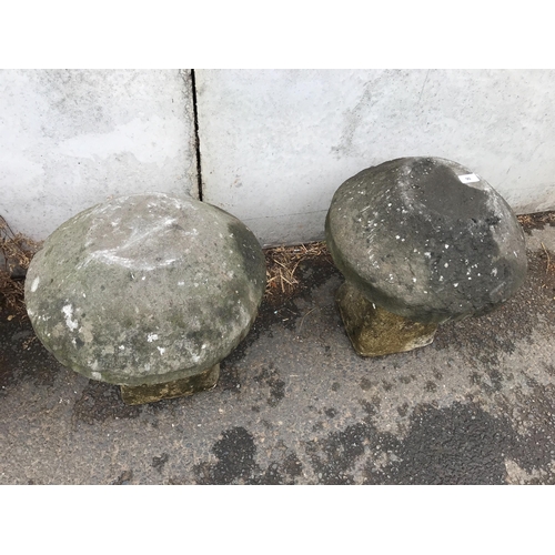 90 - STADDLE STONES