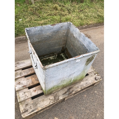 15 - HEAVY GALVANISED TROUGH