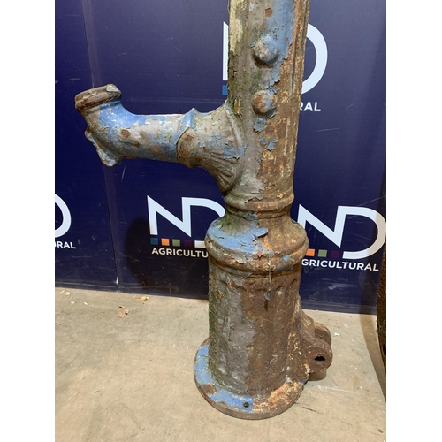 153 - LARGE CAST WATER PUMP