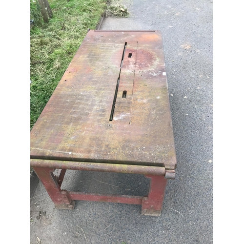 18 - LARGE INDUSTRIAL CAST TABLE