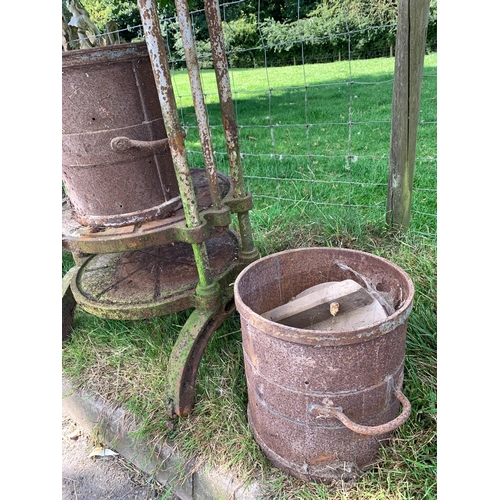 23 - CAST IRON CIDER PRESS