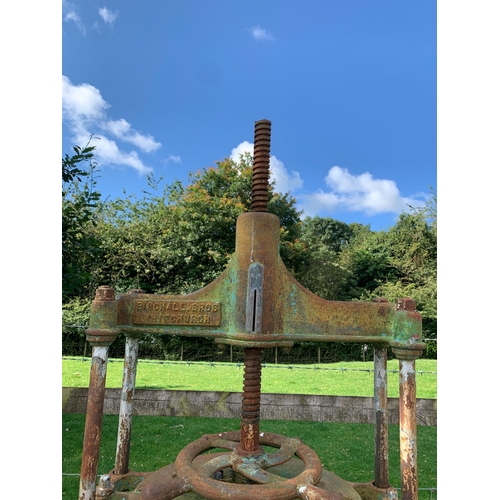 25 - CAST IRON CIDER PRESS