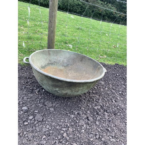 50 - COPPER CAULDRON