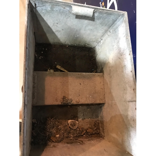 19 - GALVANISED TUB