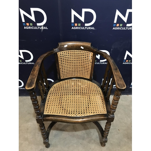 239B - CAPTAINS CHAIR REF 1609