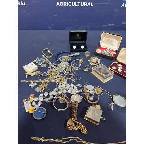 310 - QTY OF JEWELLERY ETC