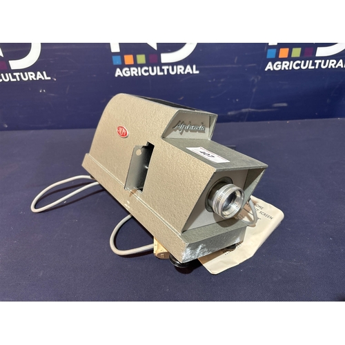 407 - PROJECTOR