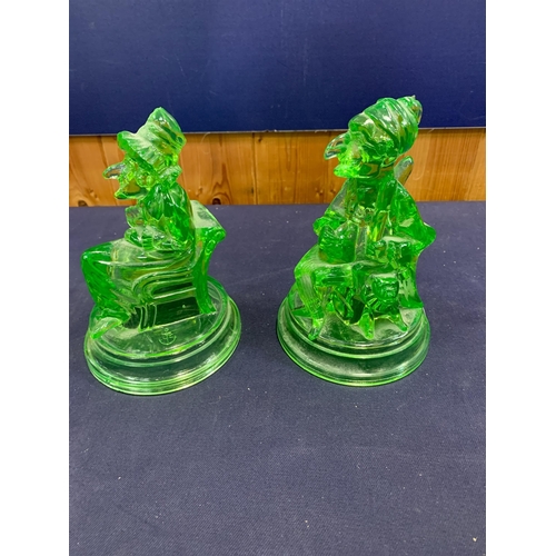 627 - URANIUM GLASS PUNCH & JUDY