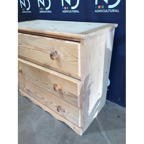 711 - PINE CHEST OF DRAWERS