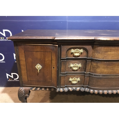 203 - LARGE SIDEBOARD