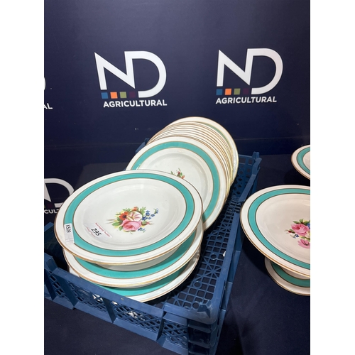 295 - DINNER SET