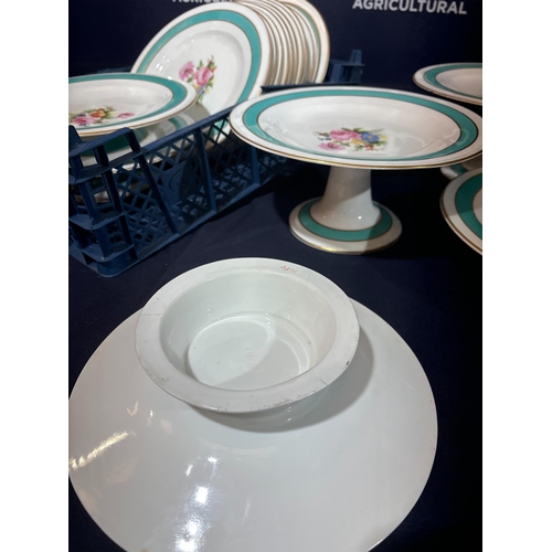 295 - DINNER SET