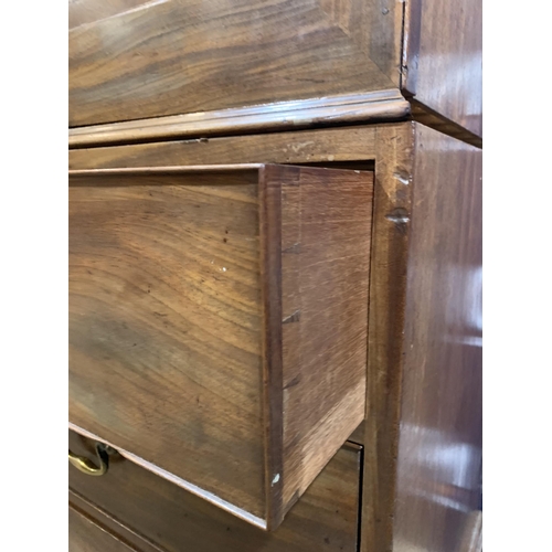 36 - MAHOGANY LINEN PRESS