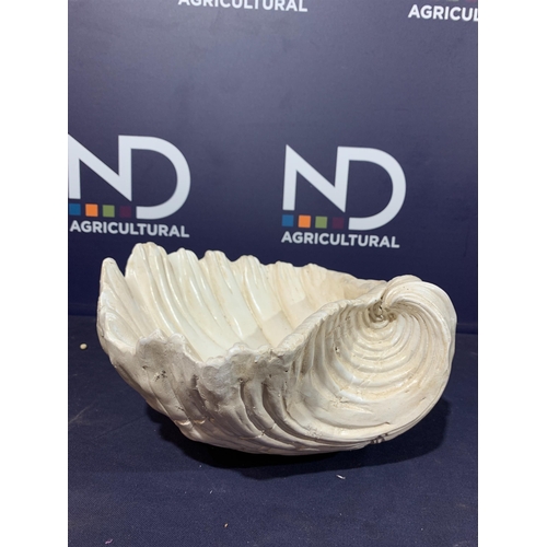 479 - SHELL BOWL