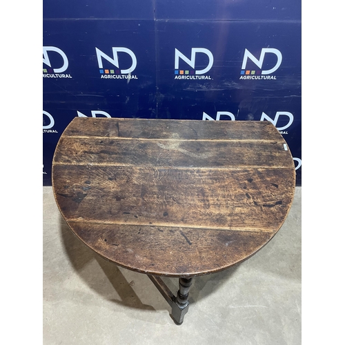 269 - DROP LEAF TABLE